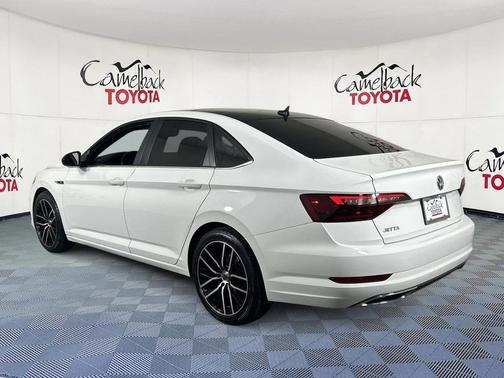 2021 Volkswagen Jetta 1.4T R-Line