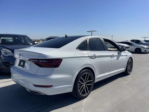 2021 Volkswagen Jetta 1.4T R-Line