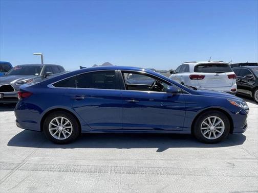 2018 Hyundai SONATA SE