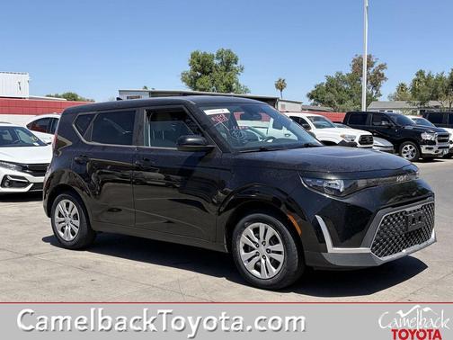 Fusion Black 2023 Kia Soul LX