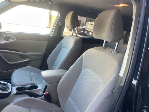 Fusion Black 2023 Kia Soul LX