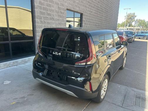Fusion Black 2023 Kia Soul LX