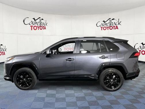 2025 Toyota RAV4 Hybrid SE