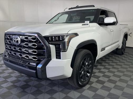 2025 Toyota Tundra Hybrid Platinum