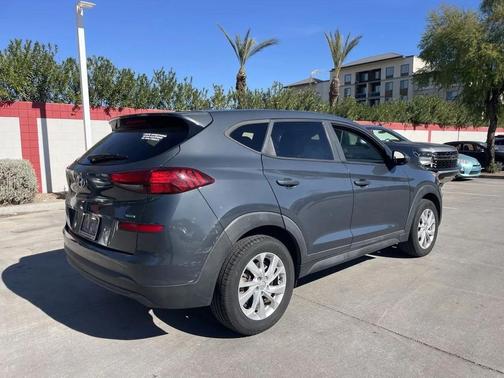 2020 Hyundai TUCSON SE