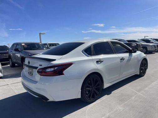 2017 Nissan Altima 2.5 SR