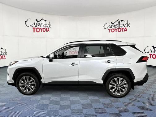 2025 Toyota RAV4 XLE Premium