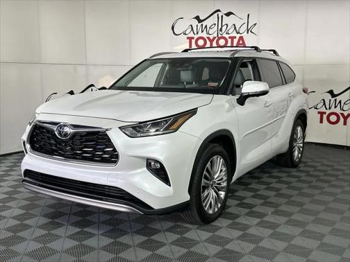 2023 Toyota Highlander Platinum