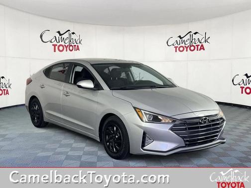 2019 Hyundai ELANTRA SE