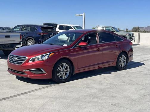 2016 Hyundai SONATA SE