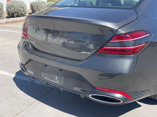 Makalu Gray 2025 Genesis G70 2.5T AWD