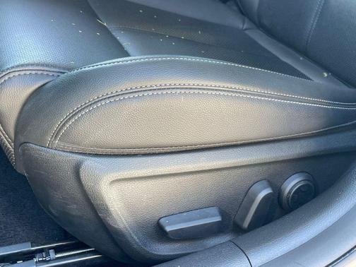 Makalu Gray 2025 Genesis G70 2.5T AWD