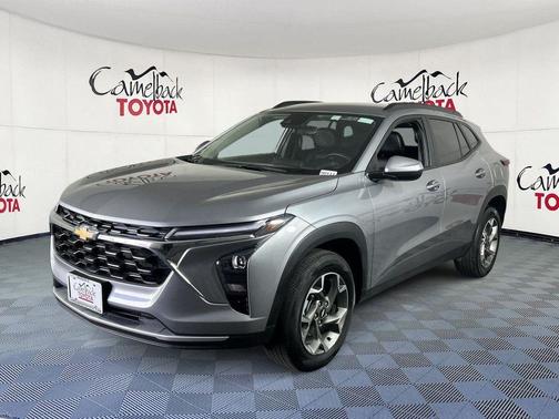 Sterling Gray Metallic 2025 Chevrolet Trax LT