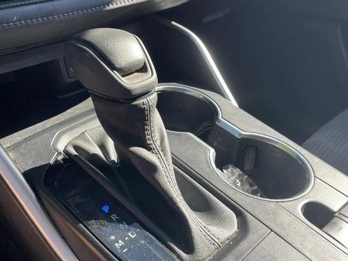 2022 Toyota Highlander L