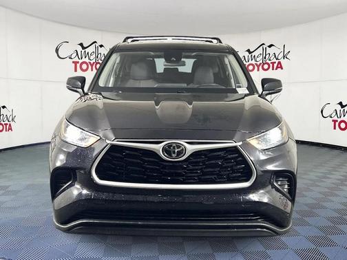 2022 Toyota Highlander L