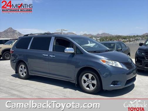 2017 Toyota Sienna LE
