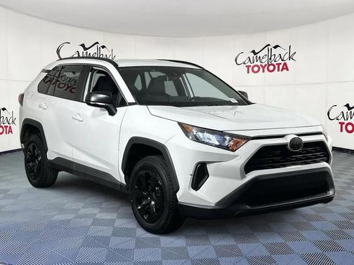 2020 Toyota RAV4 LE