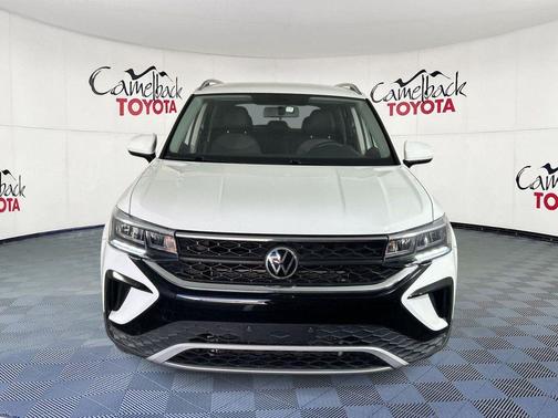 Pure White 2022 Volkswagen Taos 1.5T SE