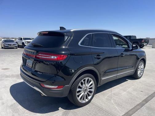 Diamond Black Metallic 2017 Lincoln MKC Reserve