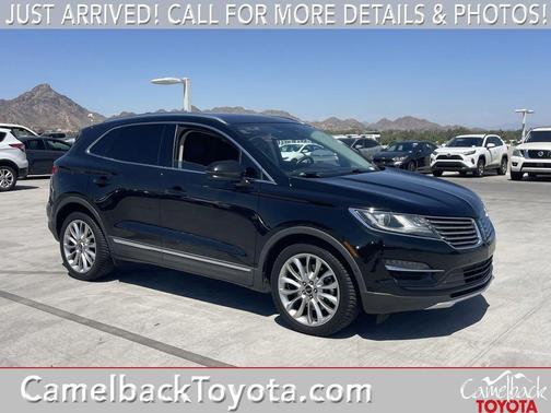 Diamond Black Metallic 2017 Lincoln MKC Reserve