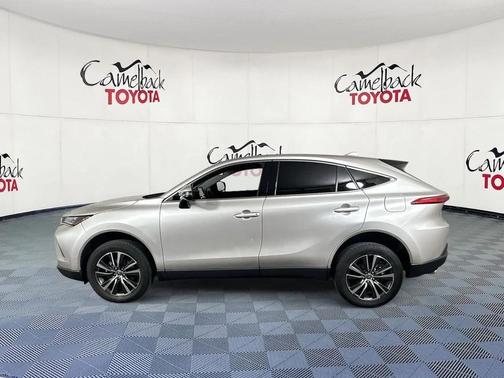 2022 Toyota Venza LE