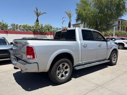 Bright Silver Metallic Clearcoat 2018 RAM 1500 Laramie