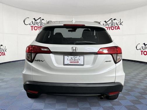 Platinum White Pearl 2022 Honda HR-V EX