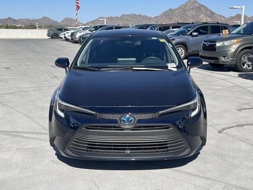 2025 Toyota Corolla Hybrid LE
