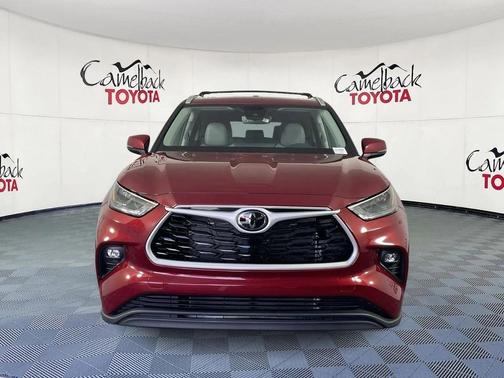 2025 Toyota Highlander XLE