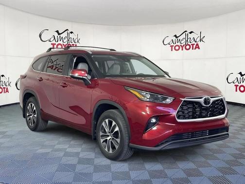 2025 Toyota Highlander XLE