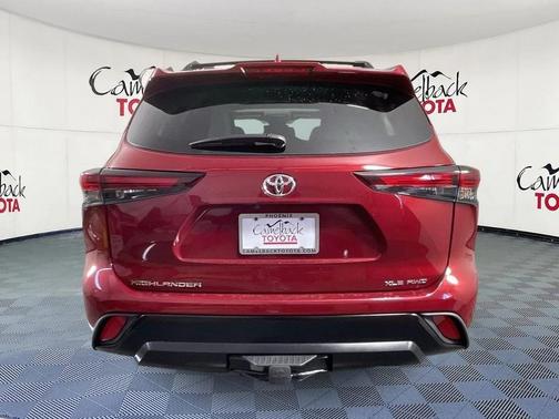 2025 Toyota Highlander XLE