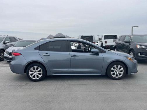 Celestite 2025 Toyota Corolla LE