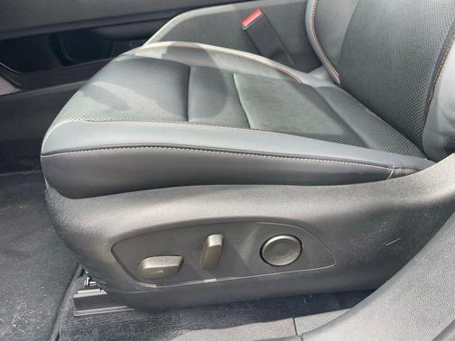 Snowfall Pearl 2025 Honda Prologue Elite