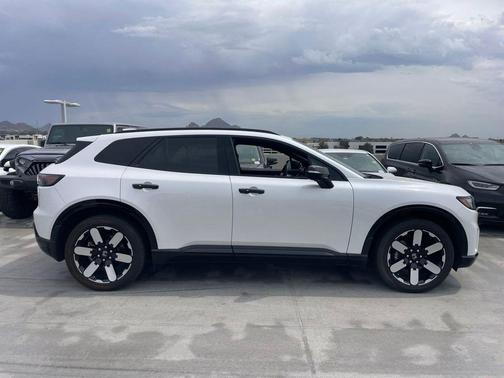 Snowfall Pearl 2025 Honda Prologue Elite