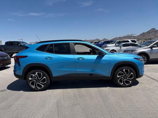 Marina Blue Metallic 2025 Chevrolet Trax FWD 2RS