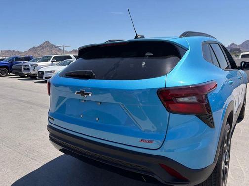 Marina Blue Metallic 2025 Chevrolet Trax FWD 2RS