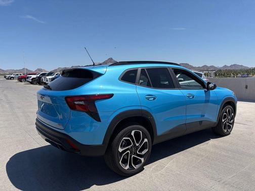 Marina Blue Metallic 2025 Chevrolet Trax FWD 2RS