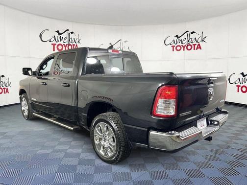 Diamond Black Crystal Pearlcoat 2022 RAM 1500 Big Horn/Lone Star