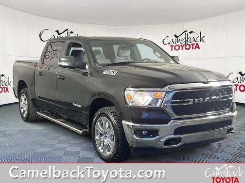 Diamond Black Crystal Pearlcoat 2022 RAM 1500 Big Horn/Lone Star