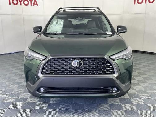 2025 Toyota Corolla Cross XLE