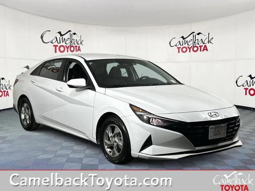 2023 Hyundai ELANTRA SE