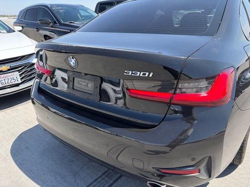 Black Sapphire Metallic 2019 BMW 330 330i