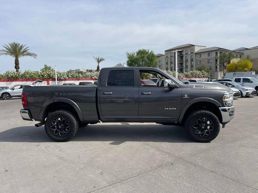 Granite Crystal Metallic Clearcoat 2020 RAM 2500 Laramie Crew Cab 4x4 6'4' Box