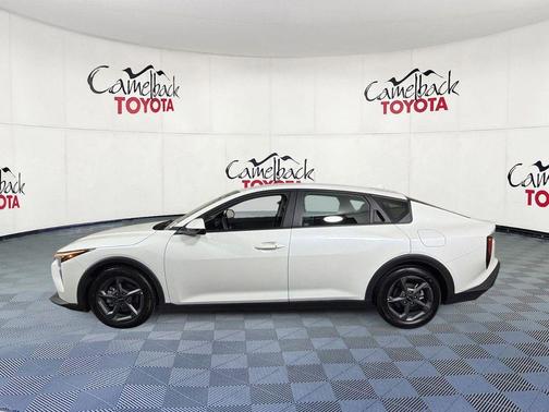 Snow White Pearl 2025 Kia K4 LXS