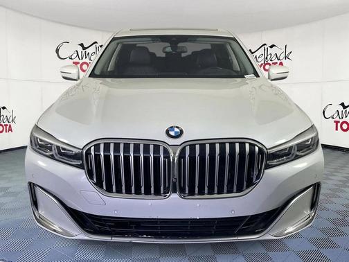 2020 BMW 740 740i