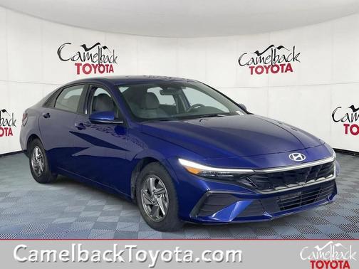 2024 Hyundai ELANTRA SE