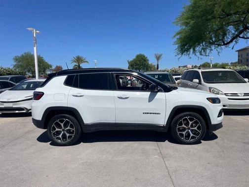 Bright White Clearcoat 2025 Jeep Compass Limited