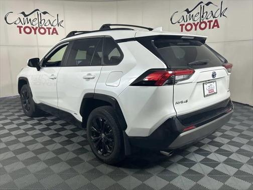 2023 Toyota RAV4 Hybrid SE