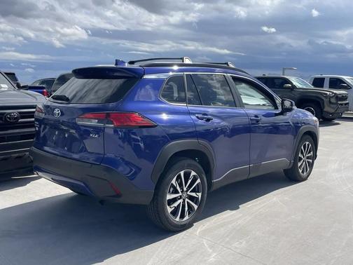 2024 Toyota Corolla Cross XLE