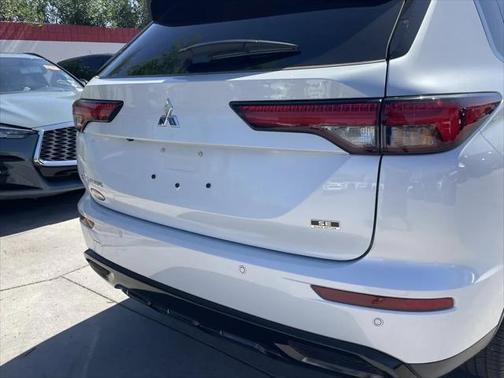 2024 Mitsubishi Outlander SE Black Edition S-AWC